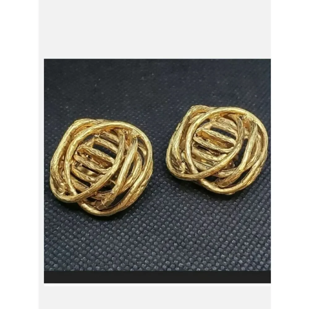 Clara Kasavina Studios vintage jewelry