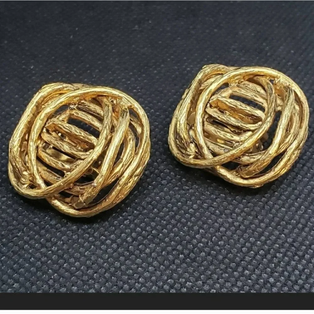 Clara Kasavina Studios vintage jewelry