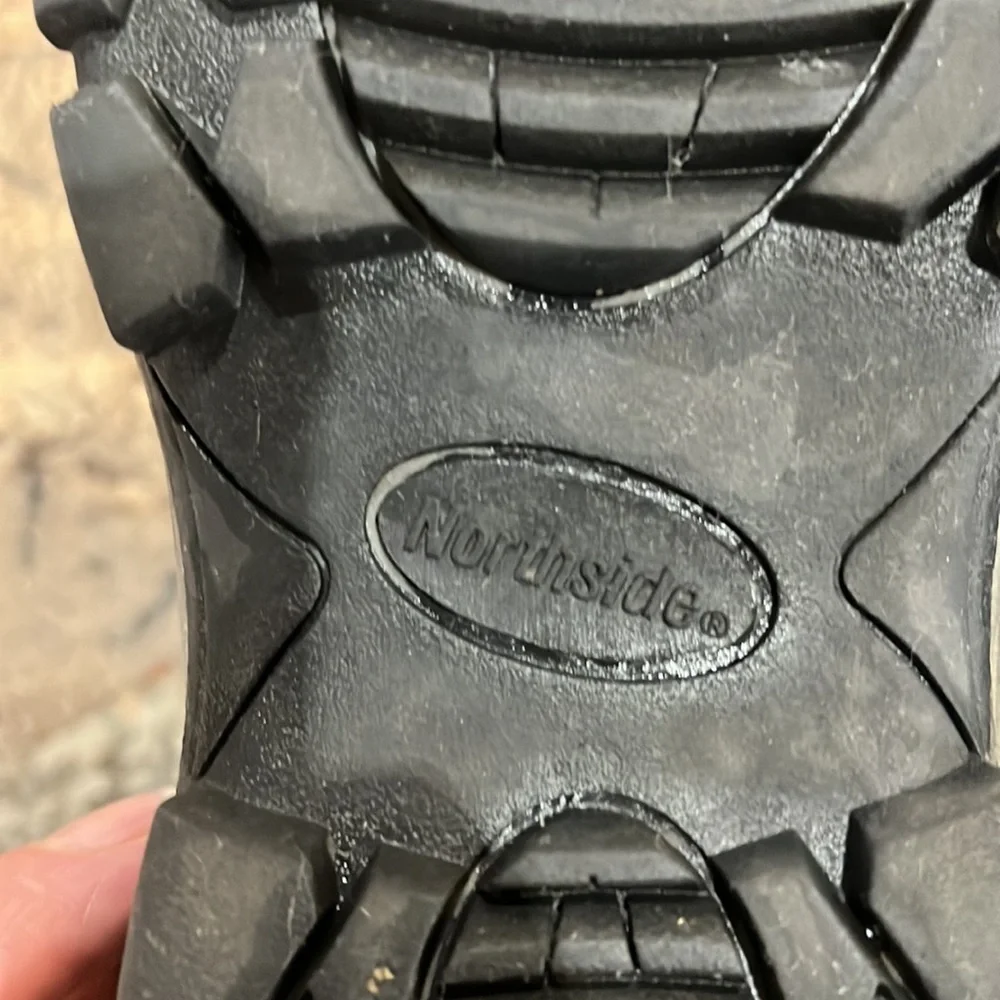 Northside hikers gray