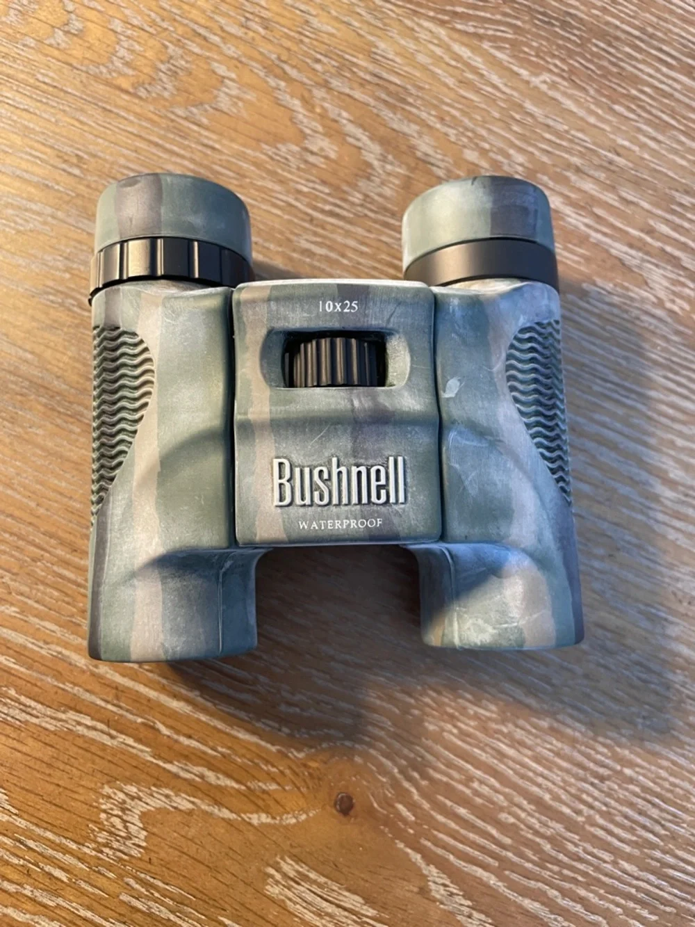 Bushnell H2O Camo 10x25 Binoculars