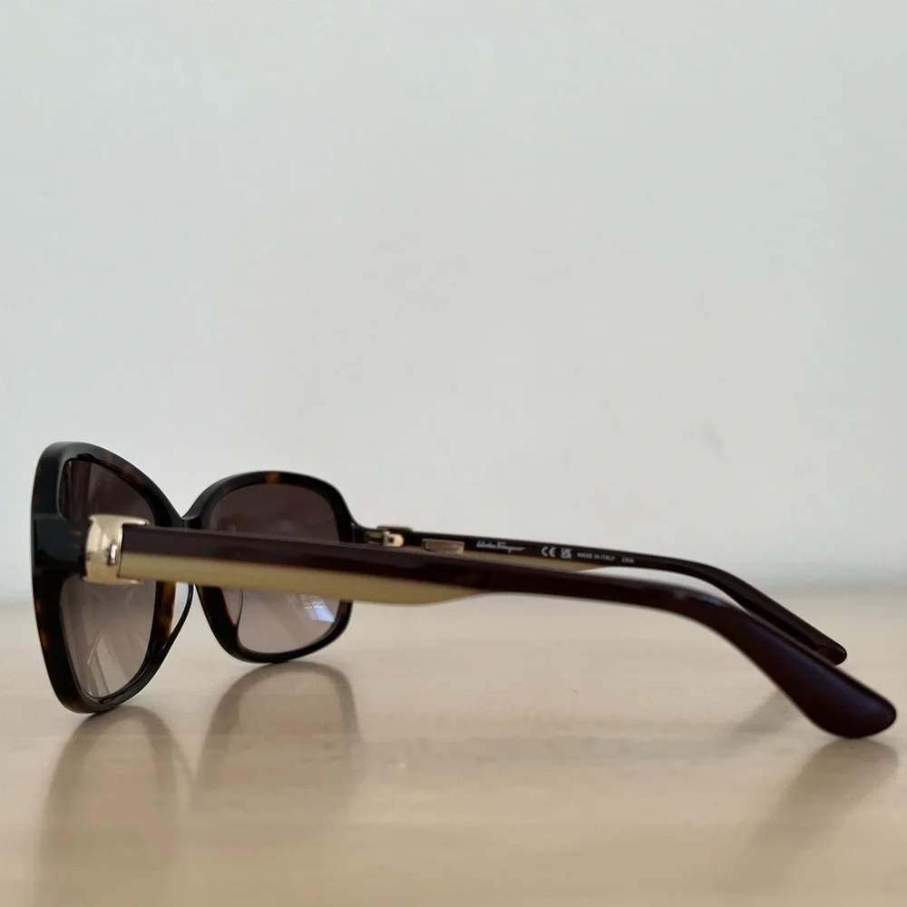 Salvatore Ferragamo feragamo brown