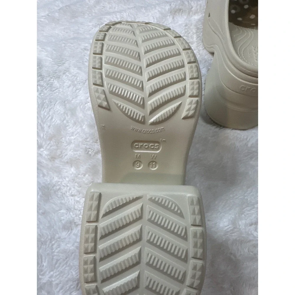CROCS siren clogs
