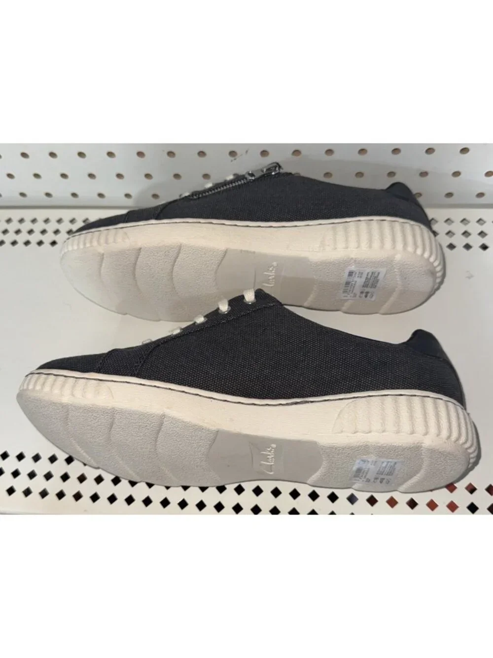 Clarks Caroline Echo Womens Slip On Casual Shoes Sneakers Size 10 Black
