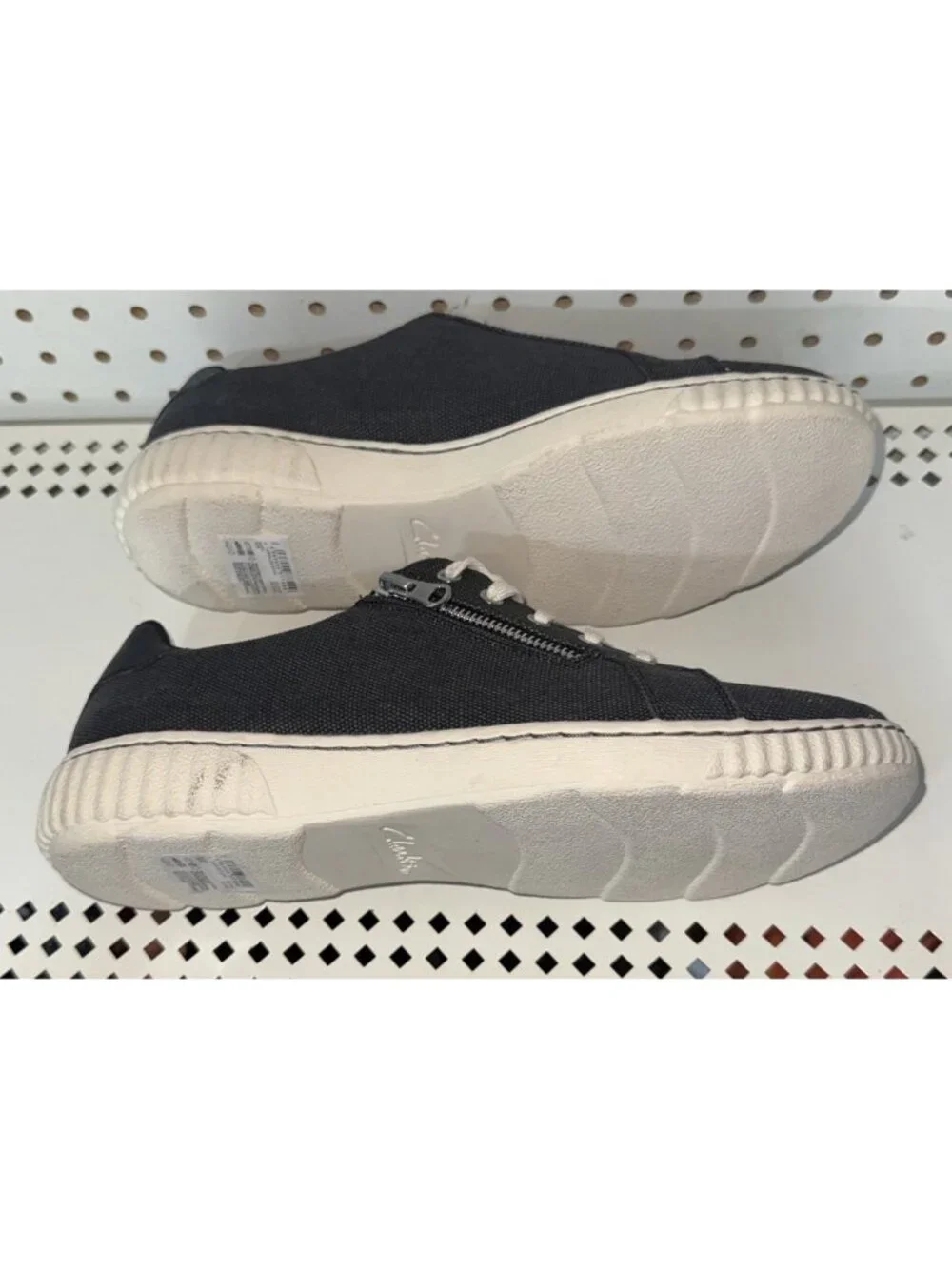 Clarks Caroline Echo Womens Slip On Casual Shoes Sneakers Size 10 Black