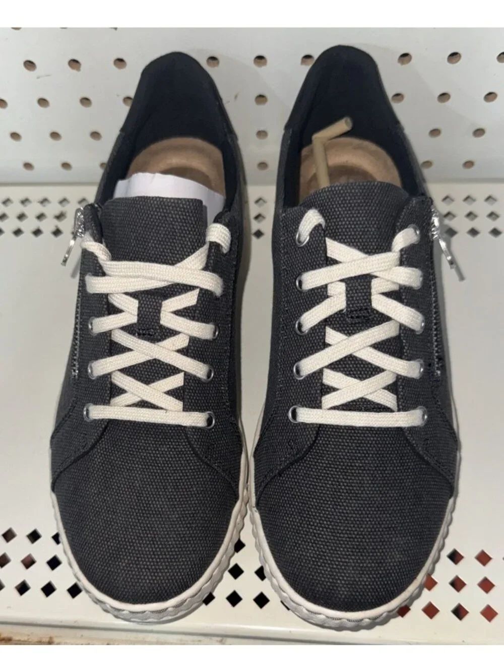 Clarks Caroline Echo Womens Slip On Casual Shoes Sneakers Size 10 Black