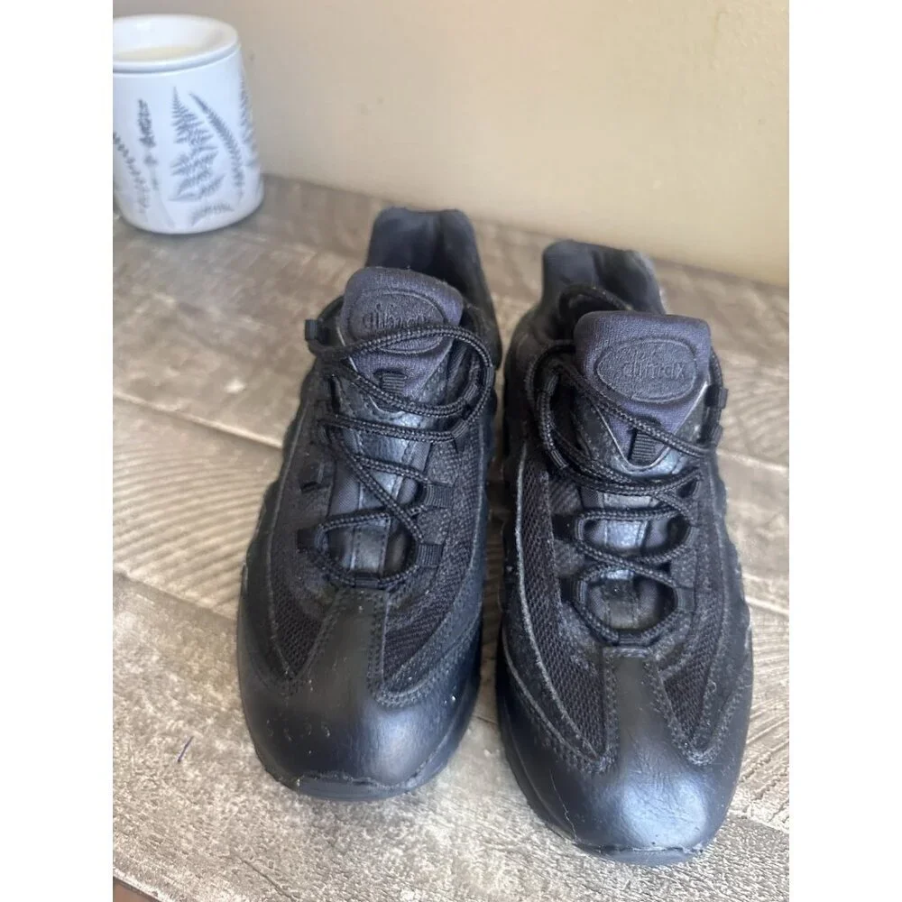 Nike Big Kids Air Max 95 Shoes US Size 3 Youth Boys Black/ Black