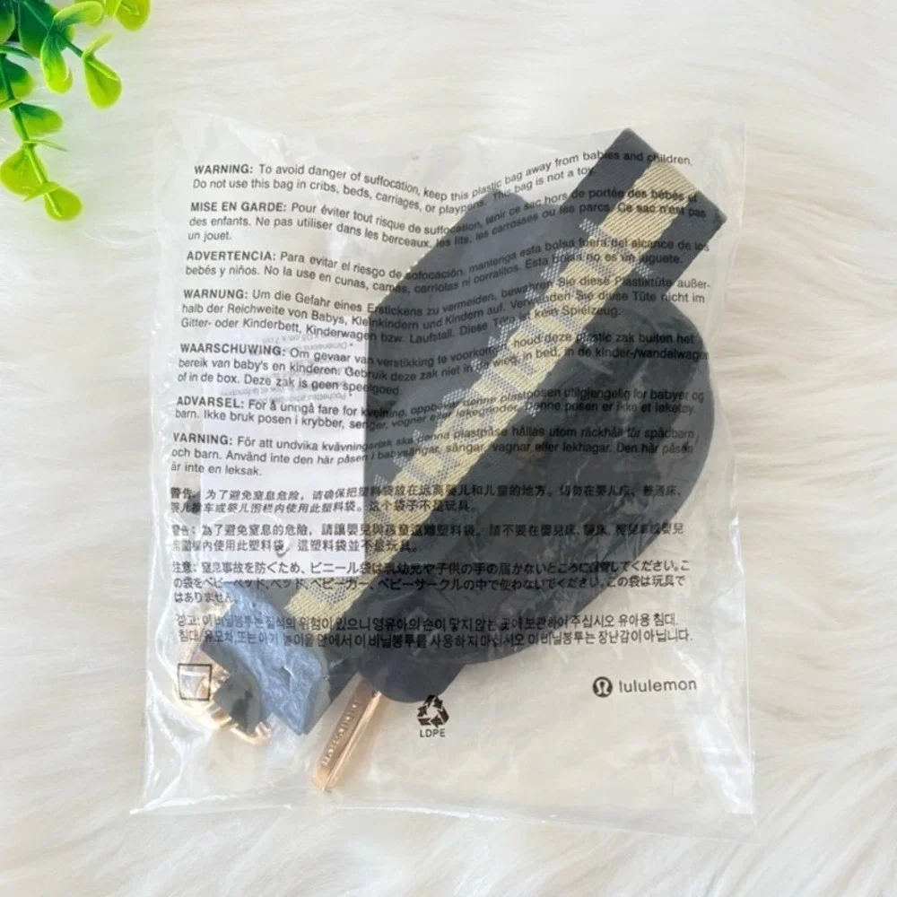lululemon athletica brand new
