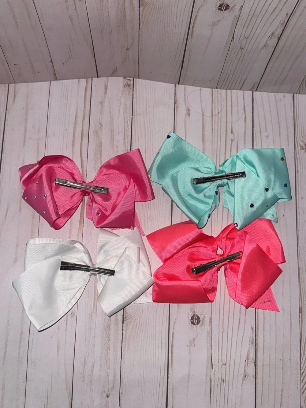 Jojo bows