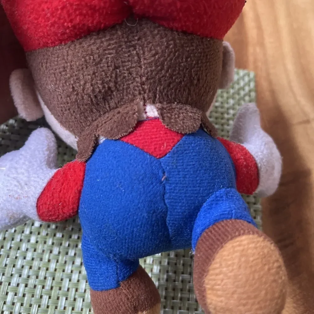 Small Nintendo Super Mario‎ Bros Plush Toy
