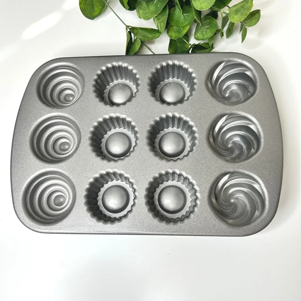 Nordic Ware Filled Cupcake Pan Silver Cast Aluminum 12 Cavity Non-Stick USA Made