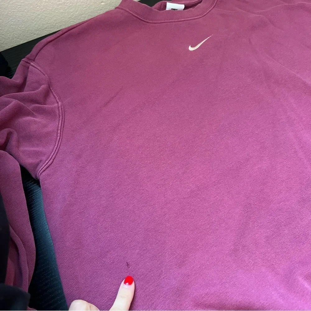 Nike women’s magenta