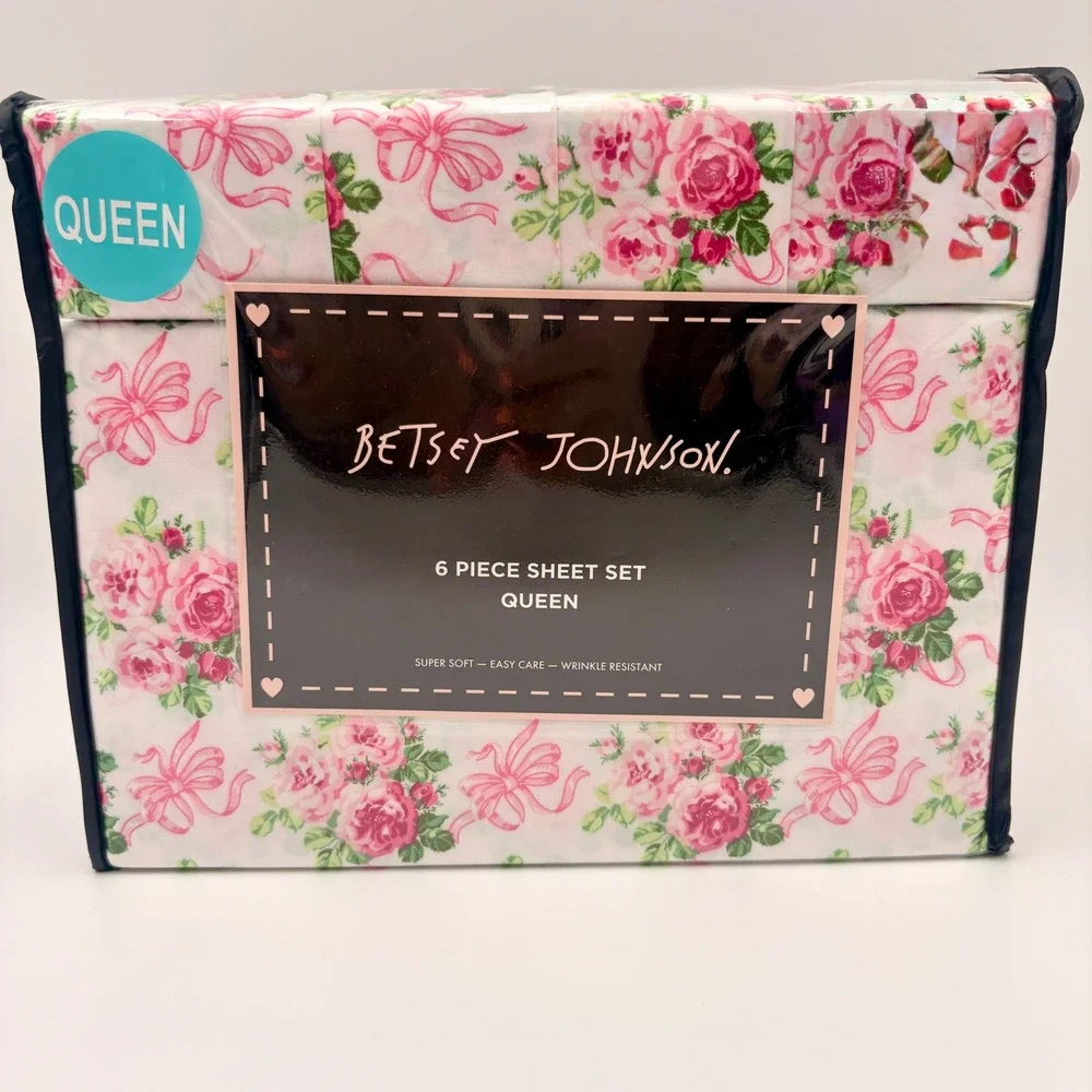 Betsey Johnson Queen Sheet Set 6 Piece Forever Rose Bow Pink Floral Microfiber‎