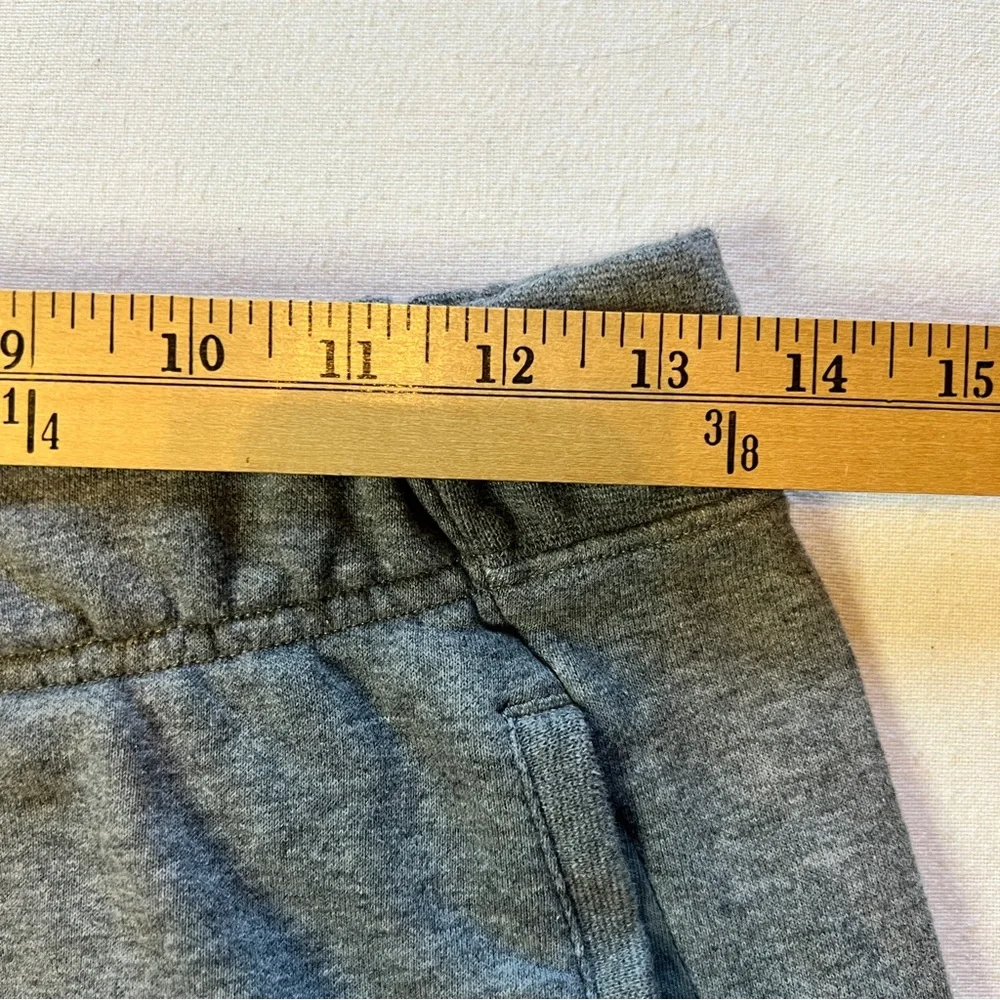 Nike Gray Sportswear Club‎ French Terry Shorts Girls Large