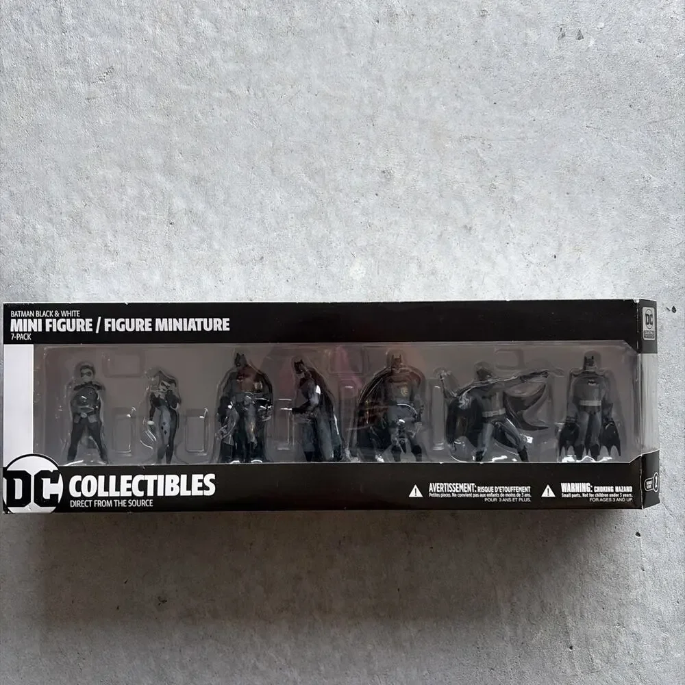 NEW DC Collectibles Batman Black & White Mini Figure 7 Pack, Series 1