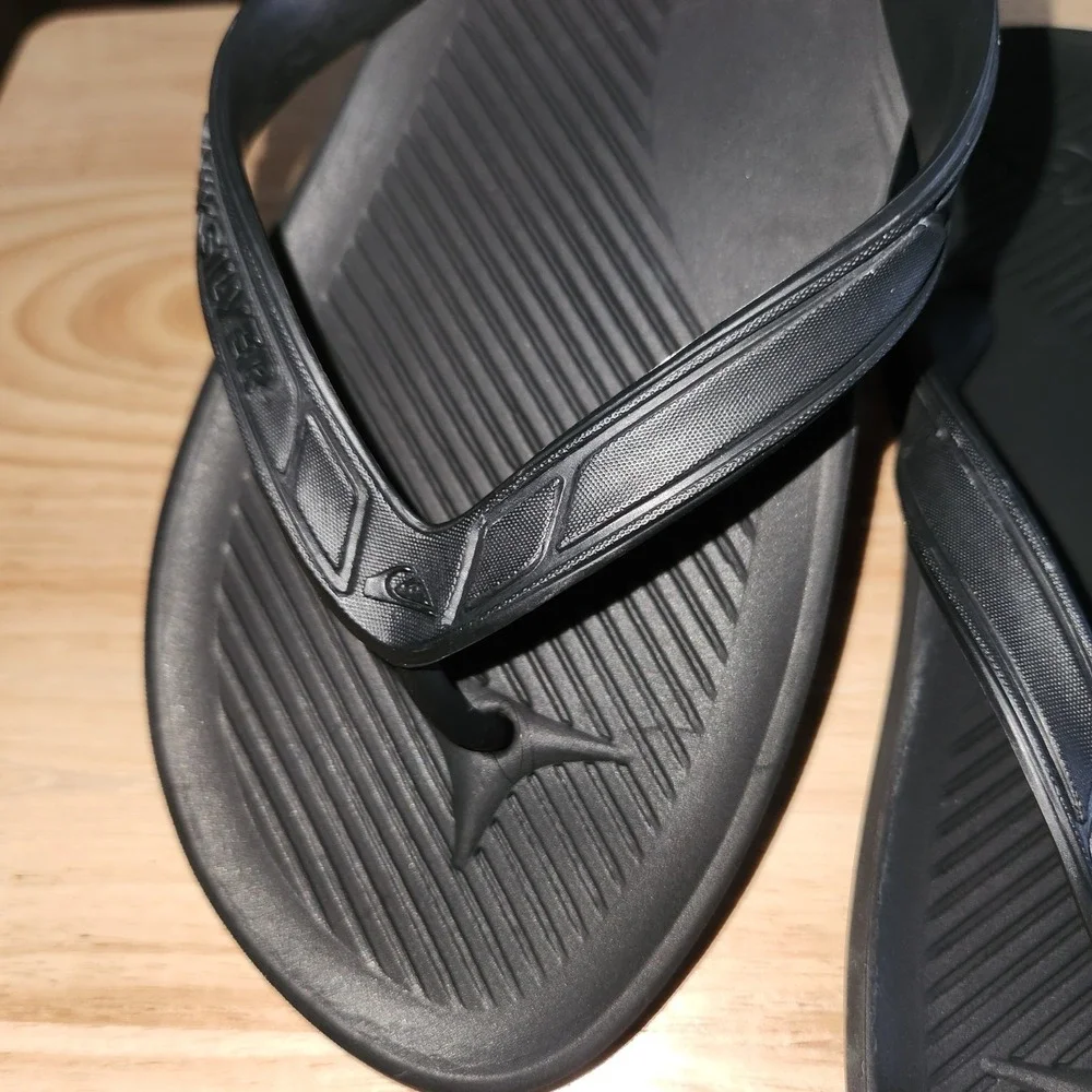 Quiksilver Men's‎ Haleiwa Flip Flops Sandals Black -10/11 AQYL100627-SBKM SOLID