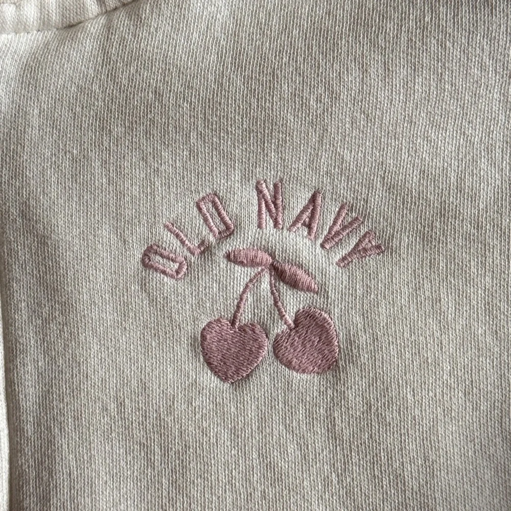 Old Navy its manufacturer stylish