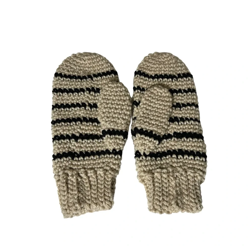 NWOT Handmade Crochet Striped Mittens Beige Black Chunky Knit One Size‎
