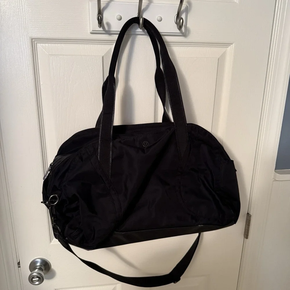 lululemon athletica lululemon out