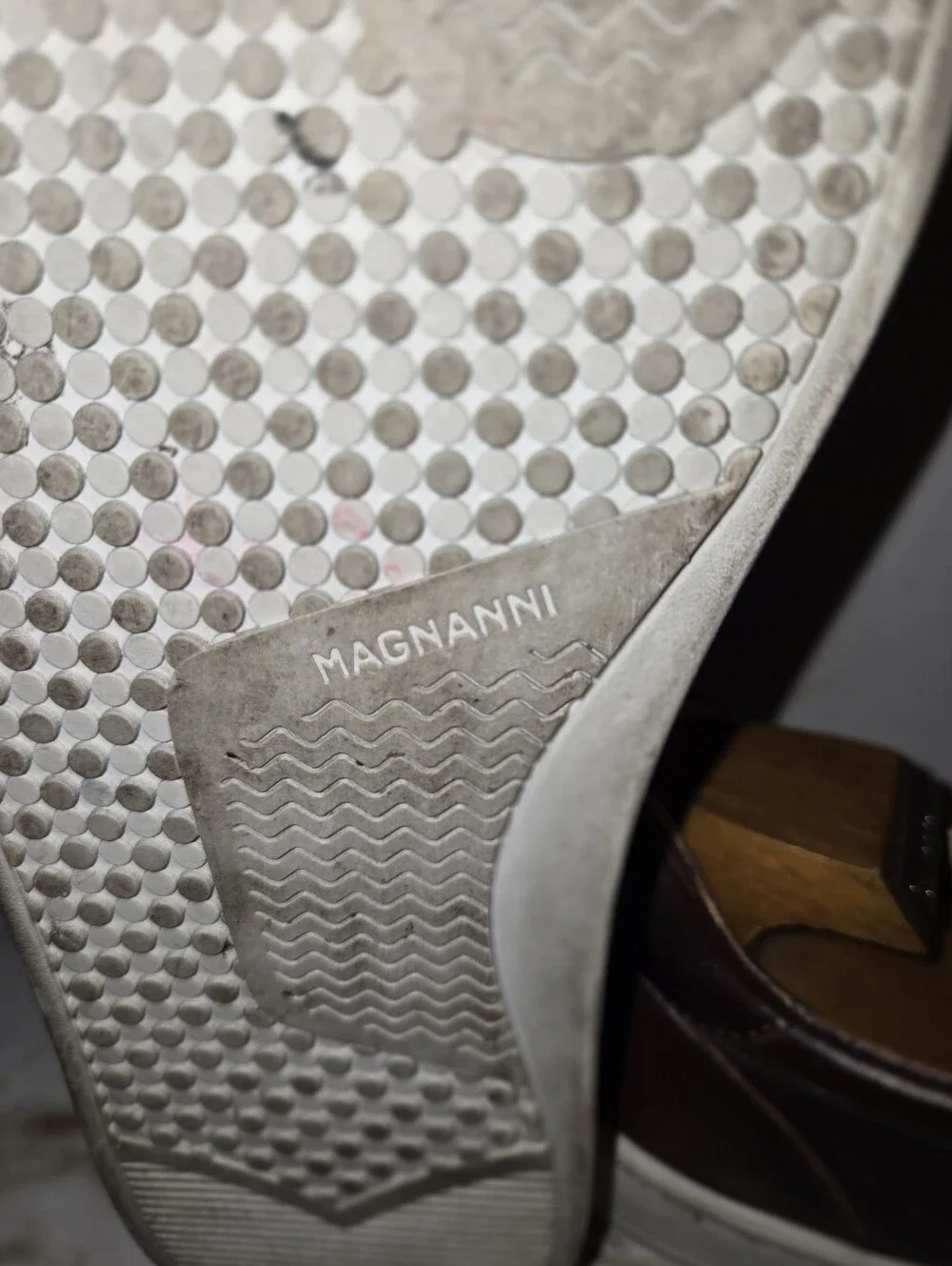 Magnanni mens leather