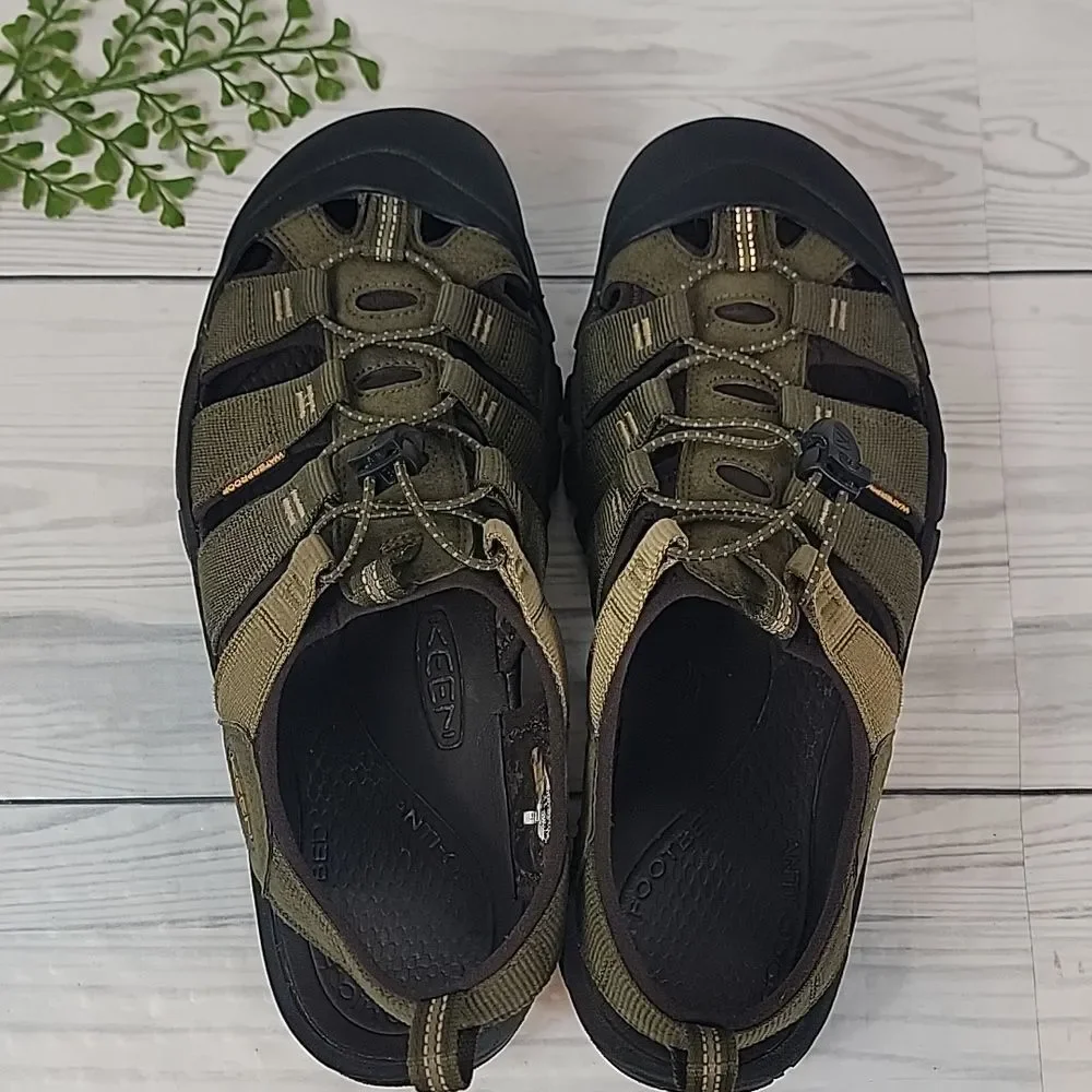Keen bungee rubber shoe