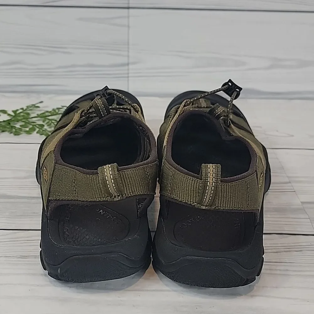 Keen lacing shoe lightweight