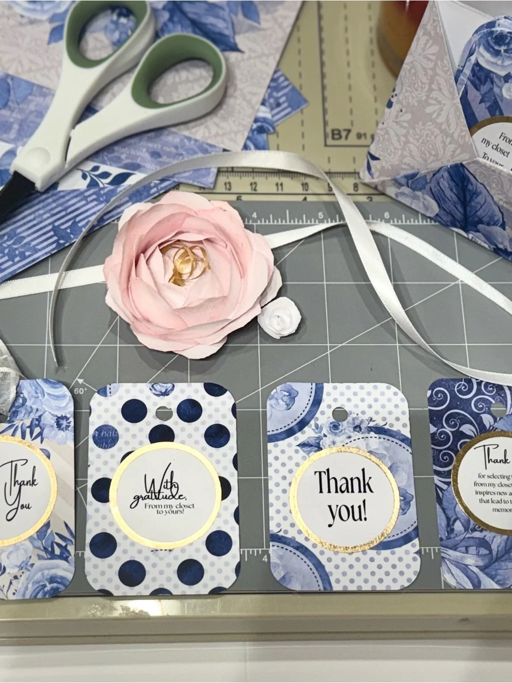 N/A set decorative