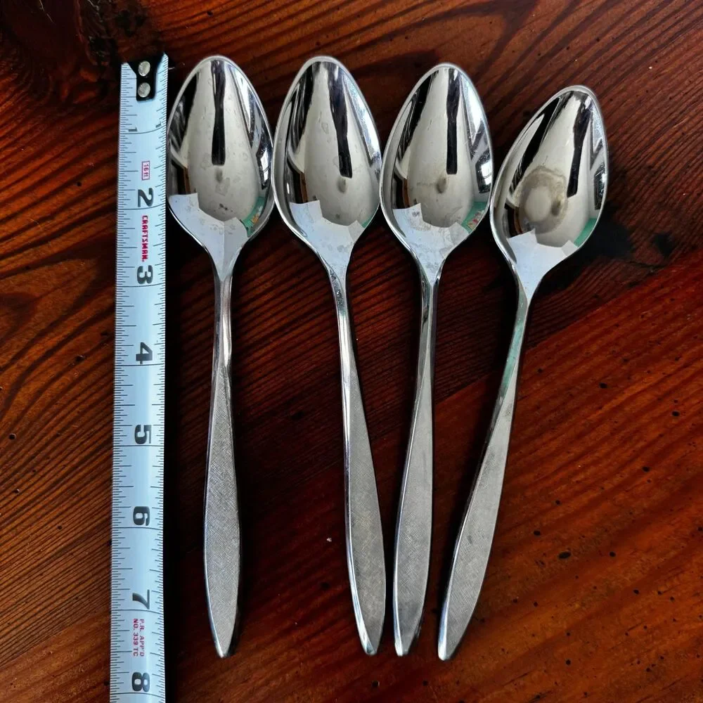 Ekco 36 pieces