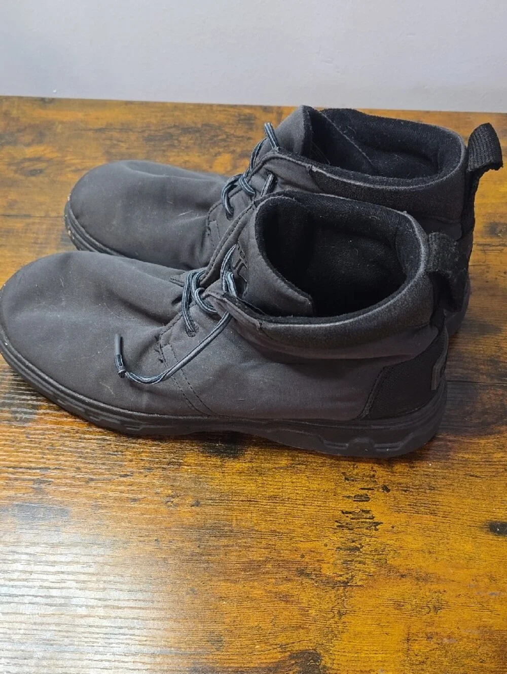 HEYDUDE Spencer Eco Charcoal Chukka Mid Boots Men's Size 8 Black Grey