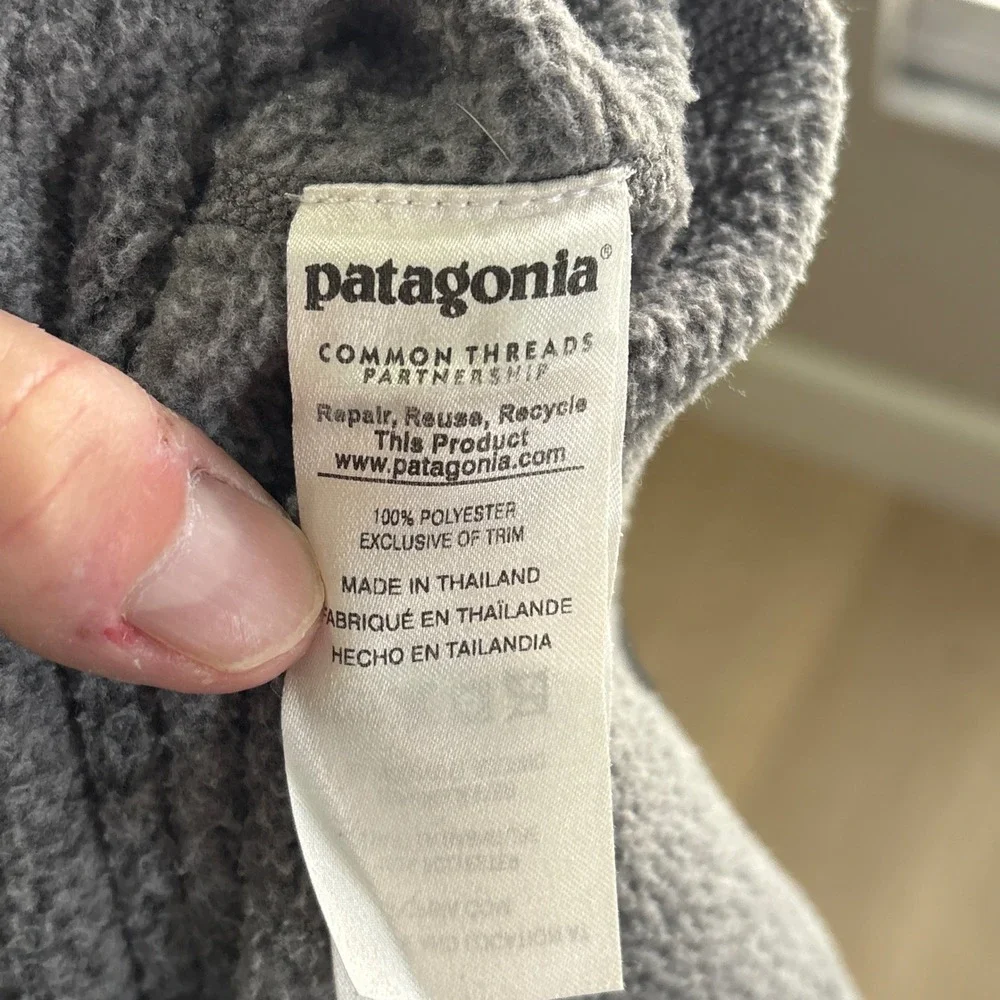 Patagonia knit vertical face