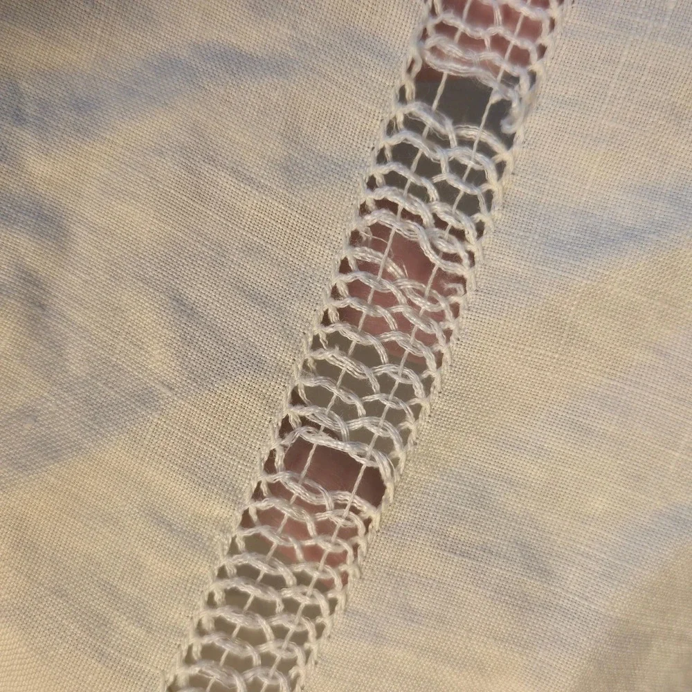 Off White Linen Hand Embroidered Crochet Lace Bedspread Victorian Clover Vtg