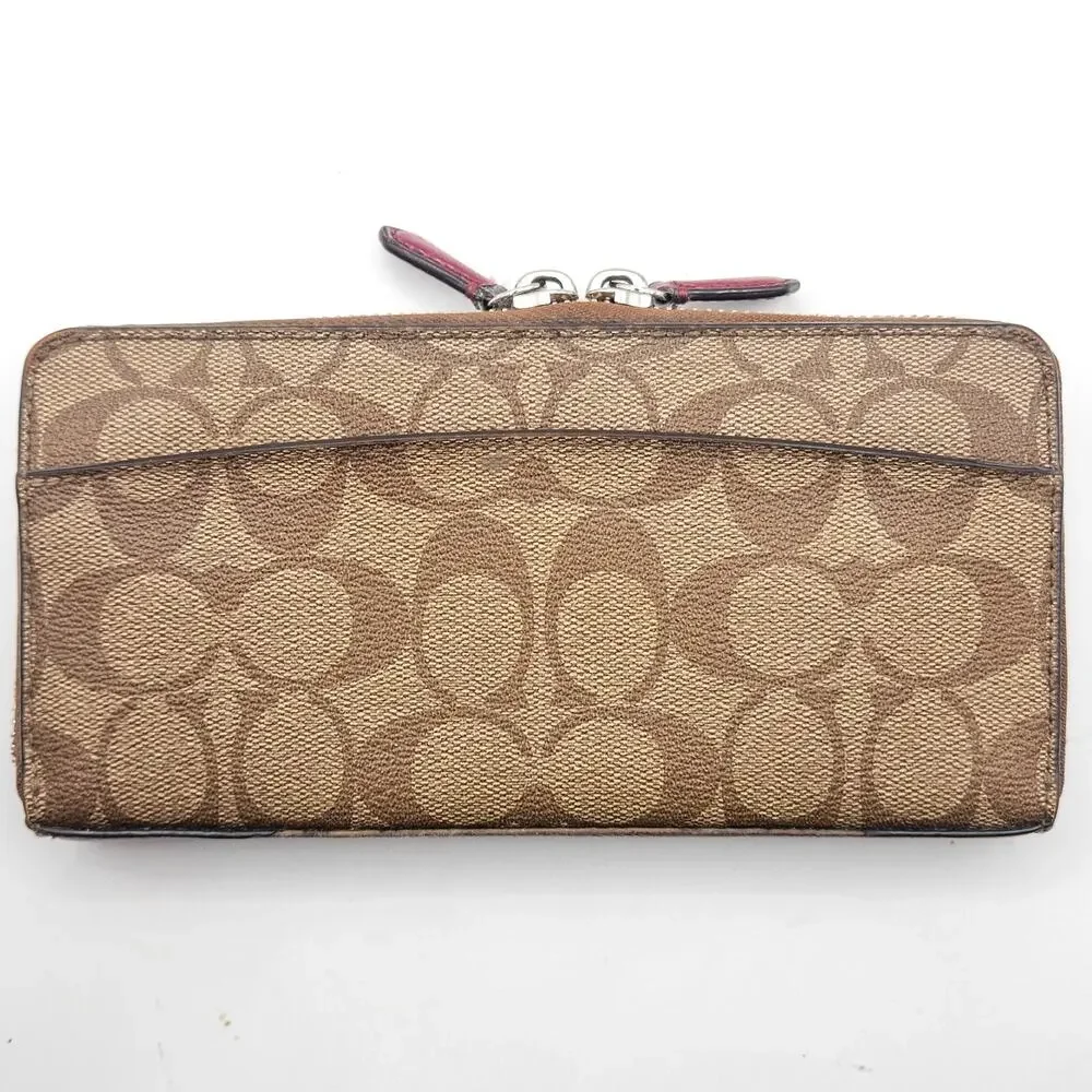 Coach peyton signature