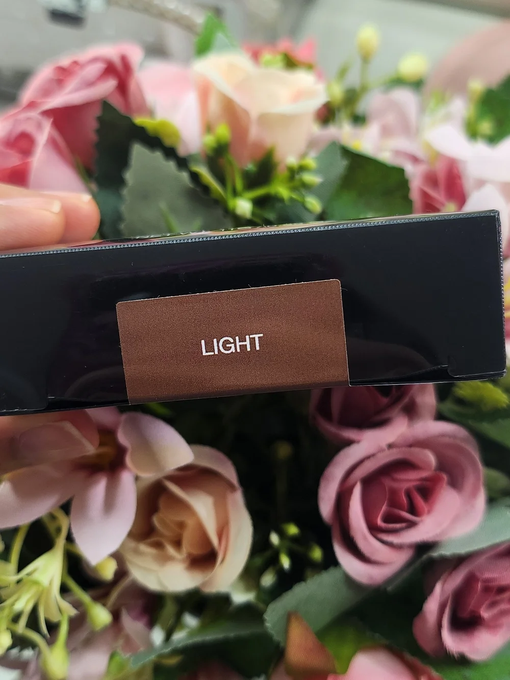 HUDA BEAUTY cream contour
