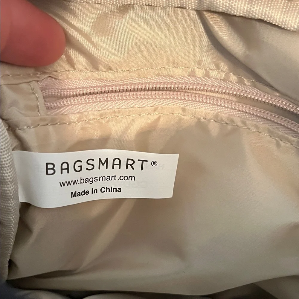Bagsmart sleek black