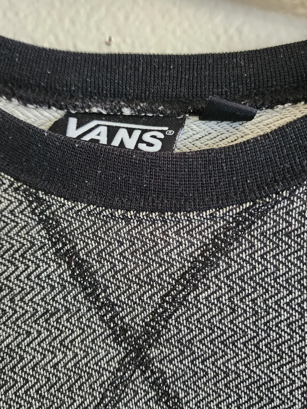 Vans Grey Black Herringbone Textured Knit Crewneck Sweatshirt Size L