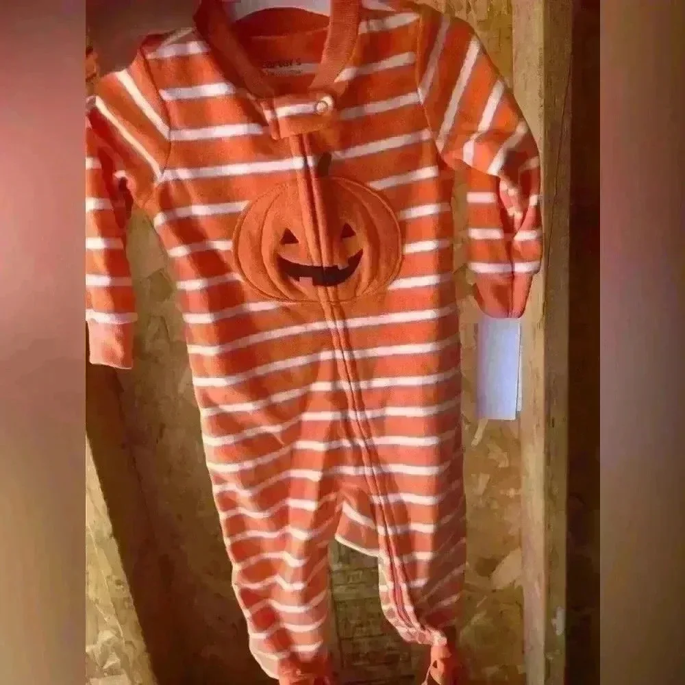 Carter’s baby fleece footie pj’s pumpkin stripe size 6 months NWT