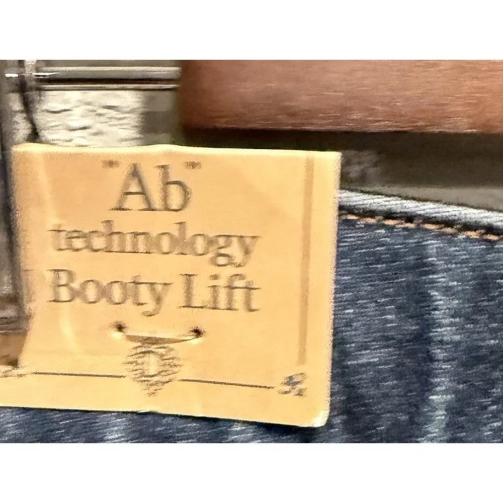 Democracy ab solution