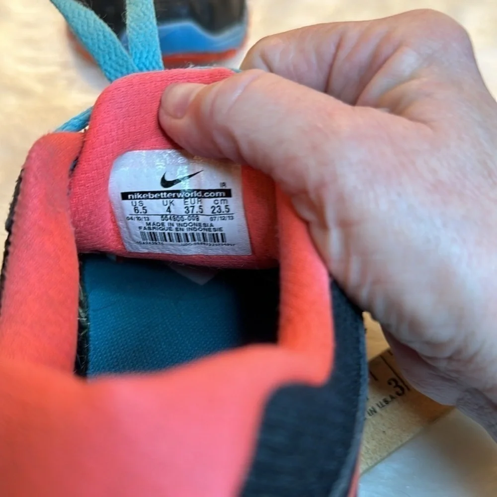 Nike Revolution 2 Sneakers, Size 6.5 Womens