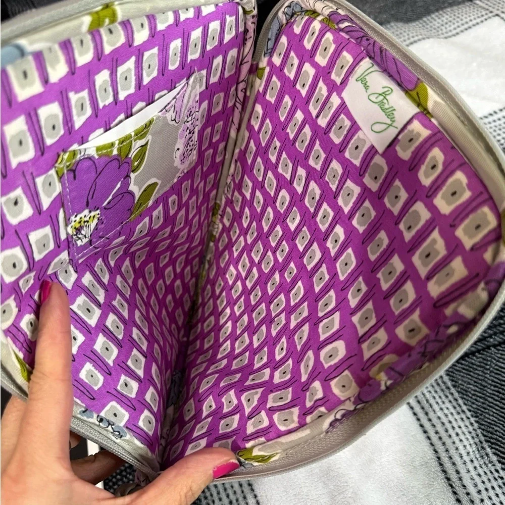 Vera Bradley gently used