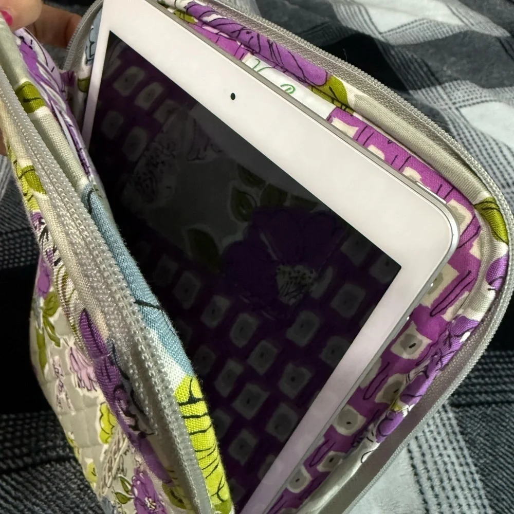 Vera Bradley gently used