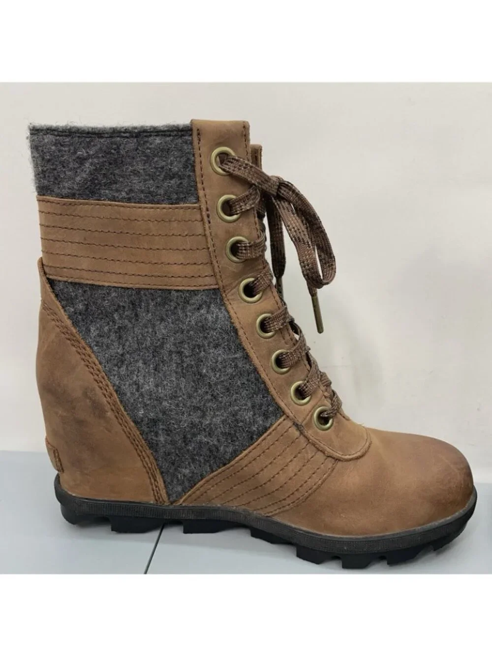 Sorel lexie ankle