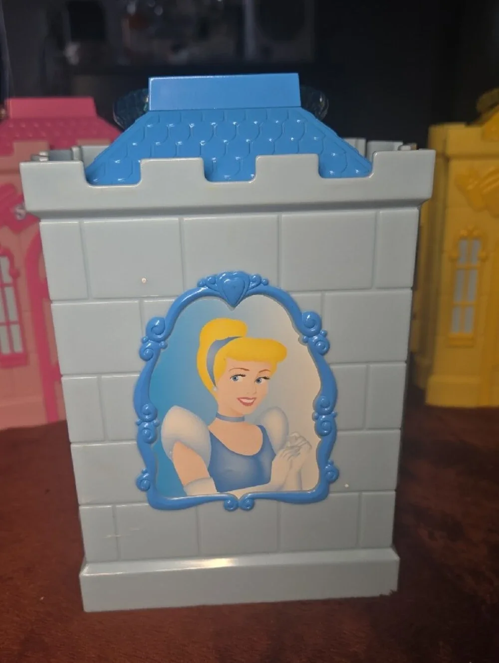Cinderella compact playhouse