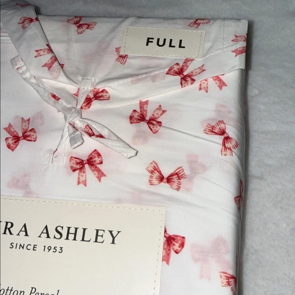 Laura Ashley laura ashley