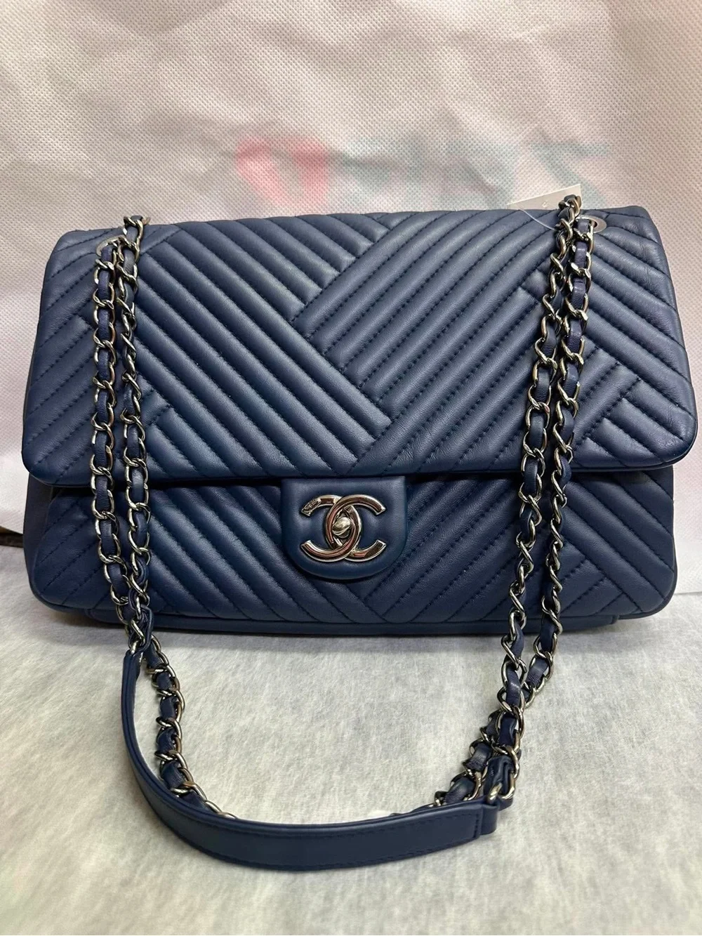 CHANEL Jumbo Navy Chevron Quilted Shoulder Bag with Chain Strap