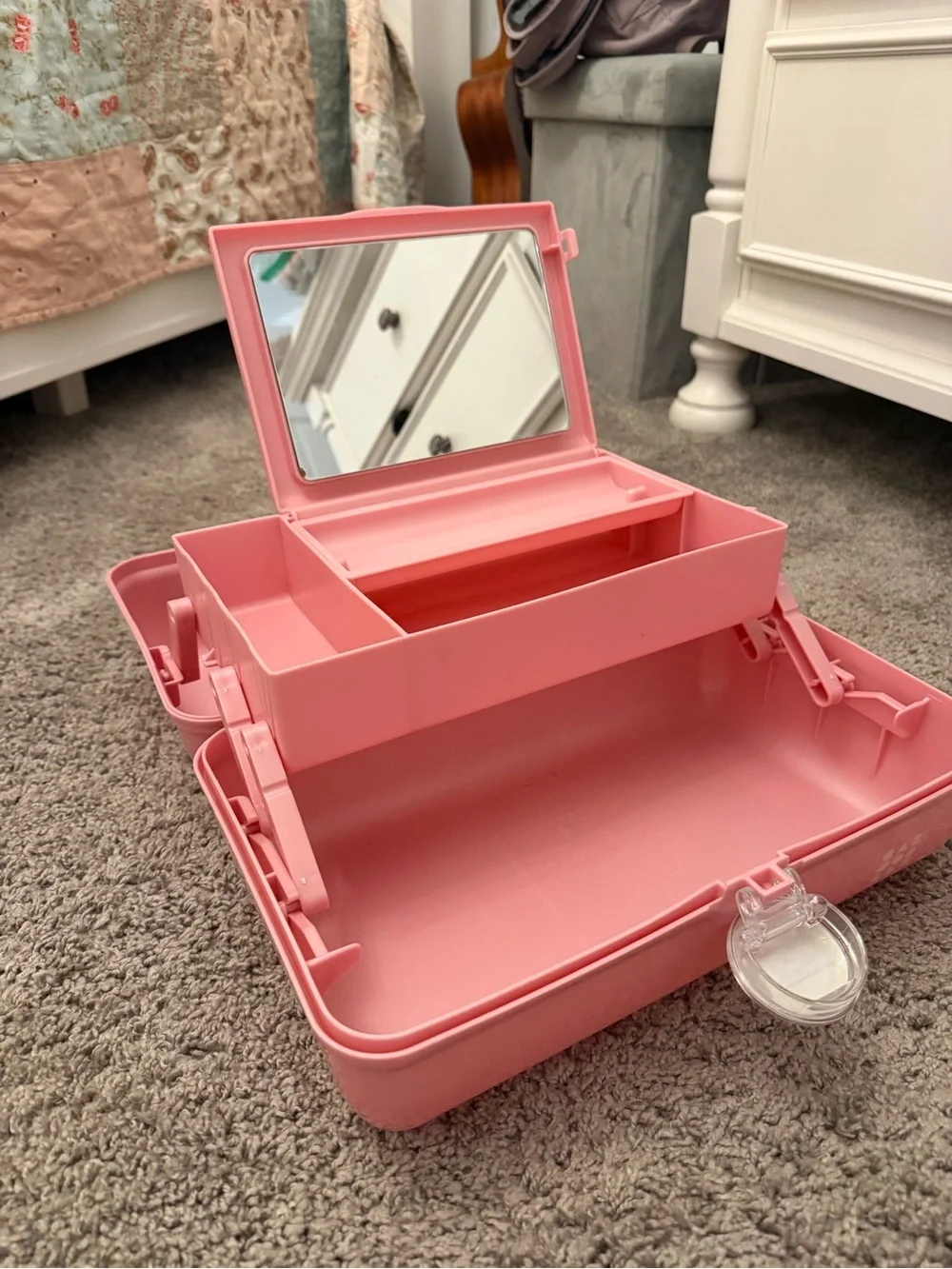 Caboodles compact makeup
