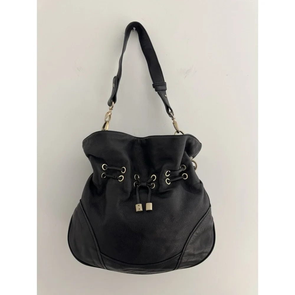 TAHARI‎ BLACK LEATHER SHOULDER BAG