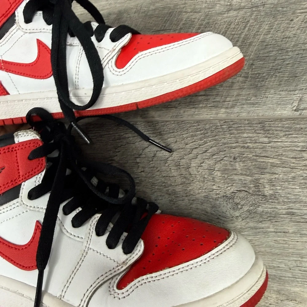 Nike‎ Jordan 1 Retro Heritage Sneakers