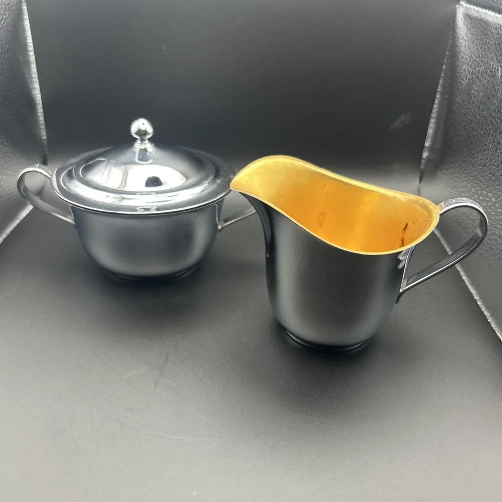 Vintage Universal USA Silverplate Creamer Sugar Bowl Set w Lid Cottage