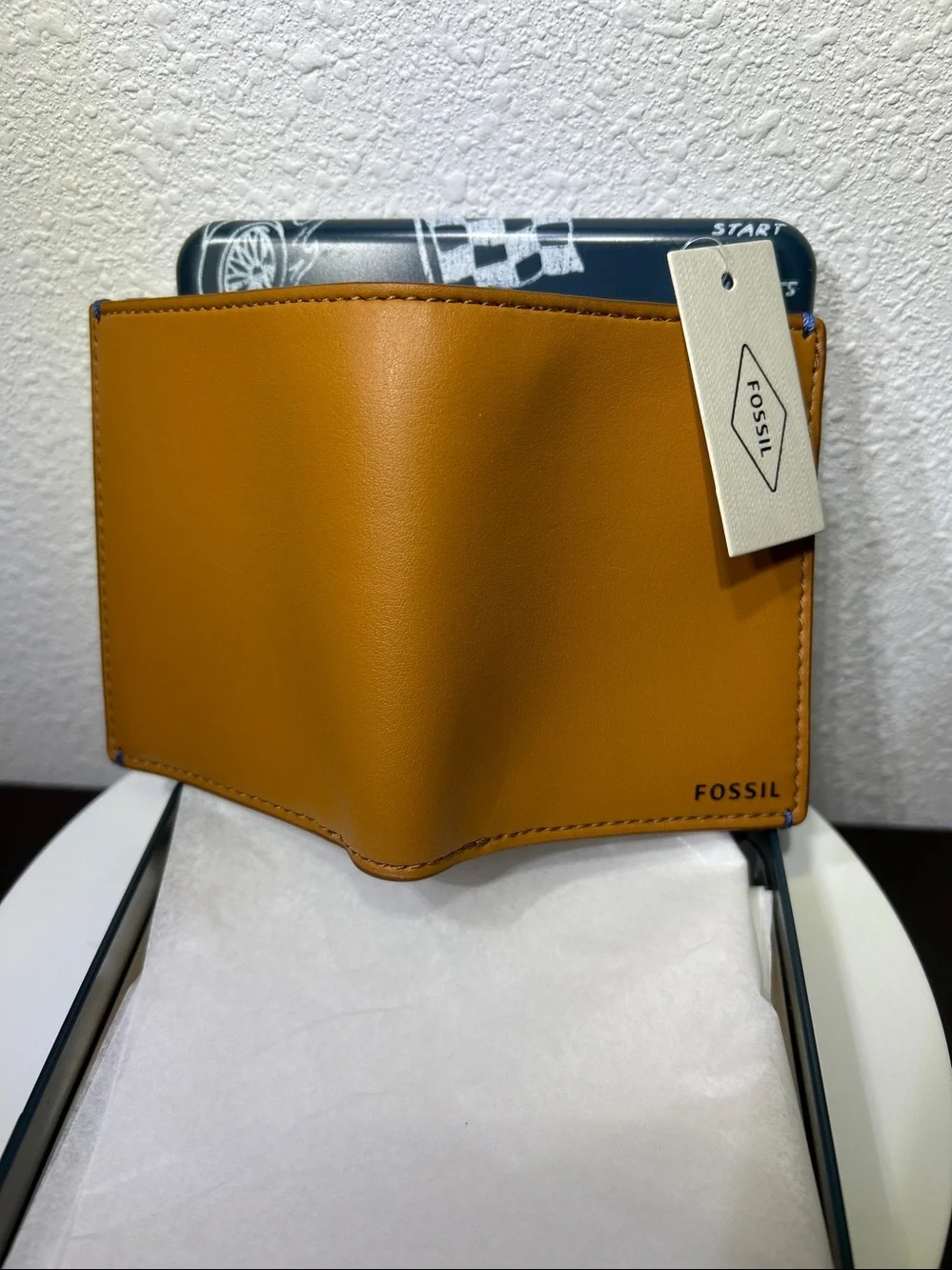 NWT Fossil Joshua Vegan Cactus Bifold Wallet in Tan