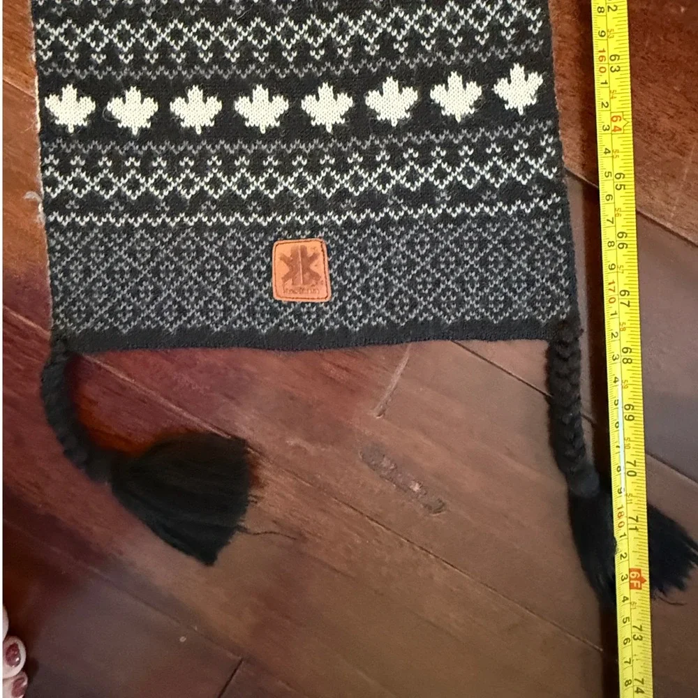Kootenay knit scarf