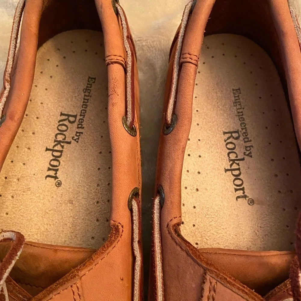 Rockport brown boat